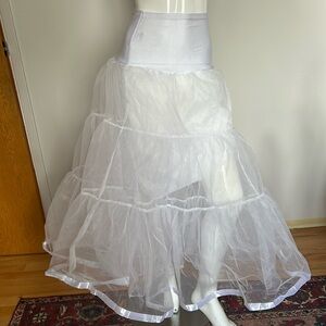Wedding crinoline/ krinoline underskirt
